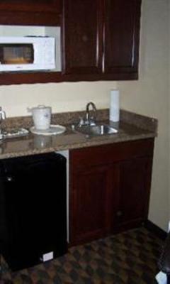 фото отеля Holiday Inn Express Hotel & Suites Midtown