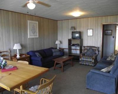 фото отеля Chalkley's Sandy Bay Cottage Resort