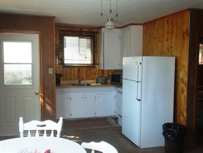 фото отеля Chalkley's Sandy Bay Cottage Resort