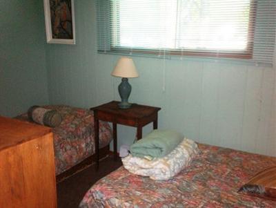фото отеля Chalkley's Sandy Bay Cottage Resort