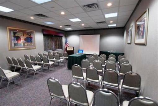 фото отеля Holiday Inn Plainview-Long Island