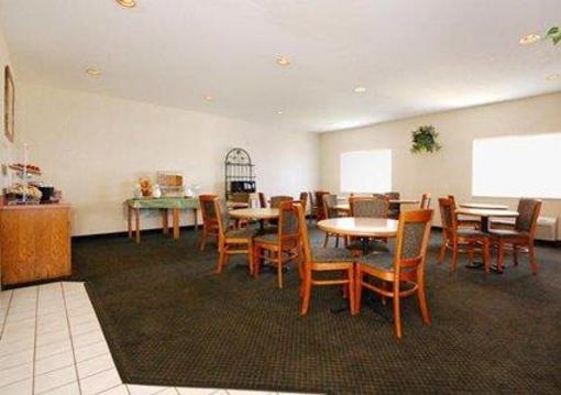 фото отеля Lincoln Comfort Suites