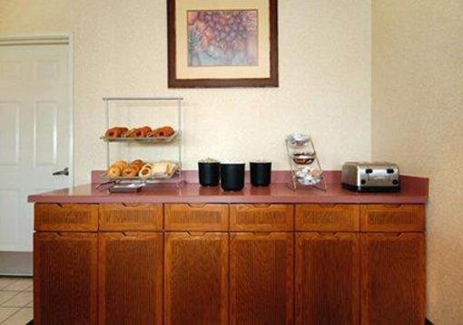 фото отеля Lincoln Comfort Suites