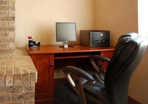 фото отеля Lincoln Comfort Suites
