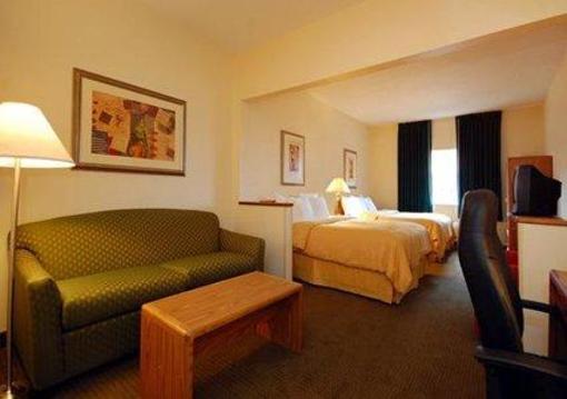 фото отеля Lincoln Comfort Suites