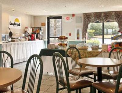 фото отеля Days Inn College Park Atlanta Airport South