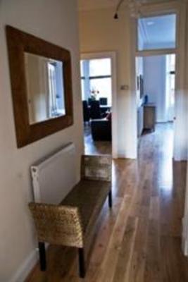 фото отеля 140 Dundas Street Lets In The City Edinburgh