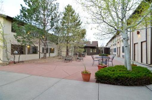 фото отеля BEST WESTERN West Hills Inn