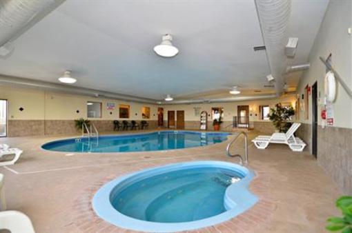 фото отеля BEST WESTERN West Hills Inn