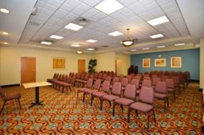 фото отеля BEST WESTERN West Hills Inn