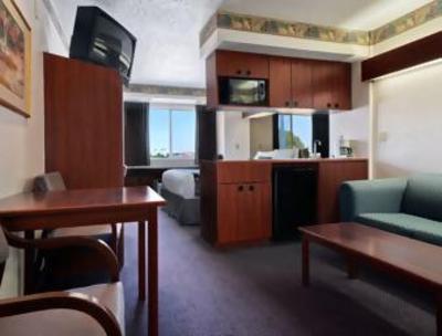 фото отеля Microtel Inn & Suites by Wyndham Euless DFW Airport