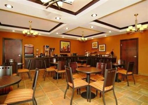 фото отеля Comfort Inn & Suites Russellville