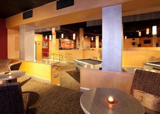 фото отеля Holiday Inn Tillmans Corner