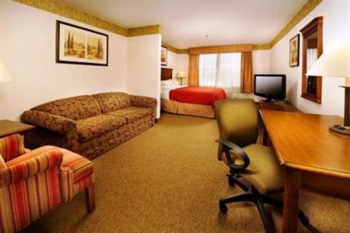 фото отеля Country Inn & Suites Chambersburg