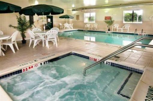 фото отеля Country Inn & Suites Chambersburg