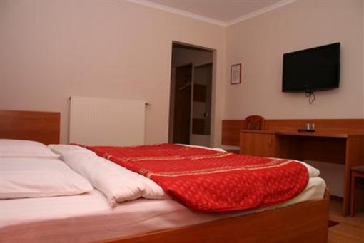 фото отеля Auto Camping Park Apartment Jelenia Gora
