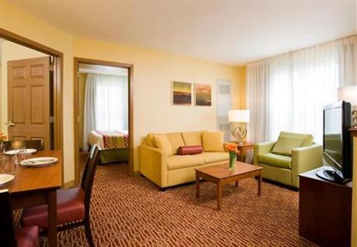 фото отеля TownePlace Suites Los Angeles LAX Manhattan Beach