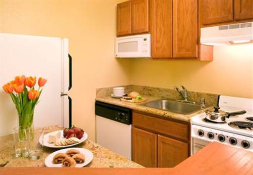 фото отеля TownePlace Suites Los Angeles LAX Manhattan Beach