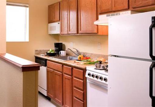 фото отеля TownePlace Suites Los Angeles LAX Manhattan Beach
