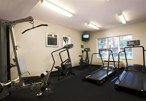 фото отеля TownePlace Suites Los Angeles LAX Manhattan Beach