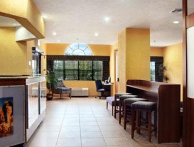 фото отеля Microtel Inn & Suites New Braunfels