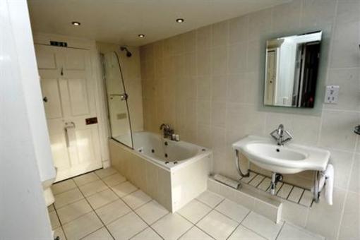 фото отеля Sweeney Hall Hotel Oswestry