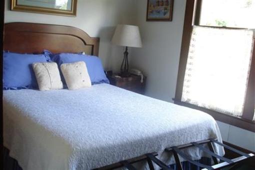 фото отеля Inn of Twin Gables Bed and Breakfast Seattle