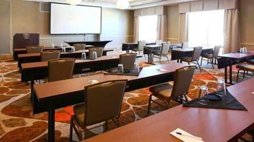 фото отеля Hilton Garden Inn Olathe