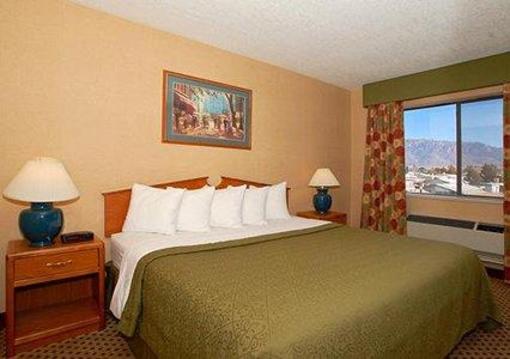 фото отеля Quality Suites Albuquerque