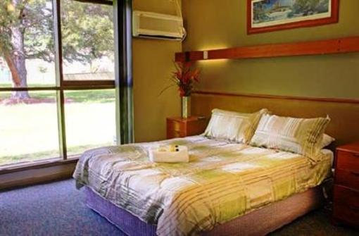 фото отеля Bright Avenue Motor Inn