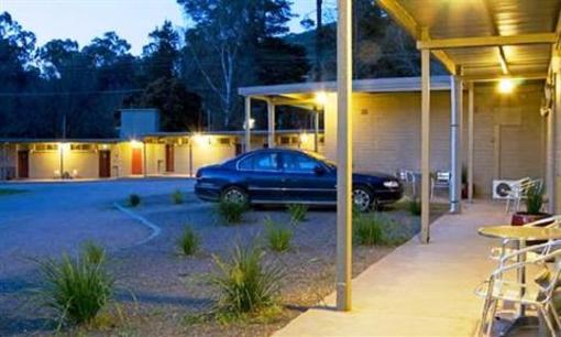фото отеля Bright Avenue Motor Inn