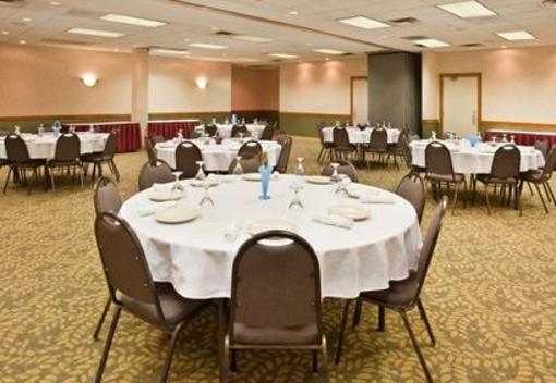фото отеля Holiday Inn Marietta
