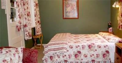 фото отеля Shakespeare House Bed & Breakfast Te Anau