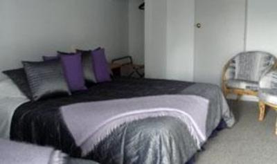 фото отеля Shakespeare House Bed & Breakfast Te Anau
