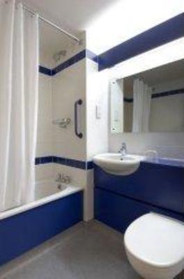 фото отеля Travelodge Liverpool Docks Hotel