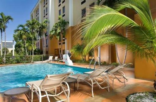 фото отеля Hampton Inn Miami Airport West Doral