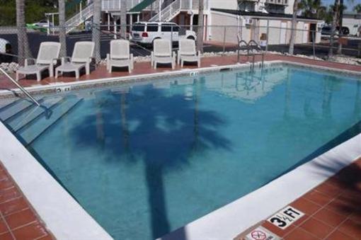 фото отеля Tip Top Isles Waterfront Resort and Marina