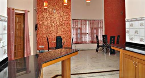 фото отеля Queens Pearl Inn