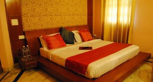 фото отеля Queens Pearl Inn