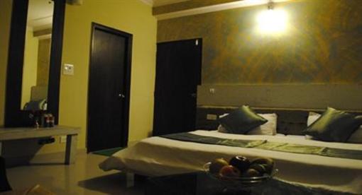 фото отеля Queens Pearl Inn