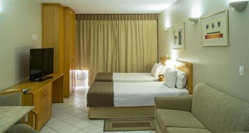 фото отеля Plaza Inn American Loft