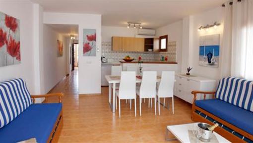 фото отеля Apartamentos Sandic Ibiza