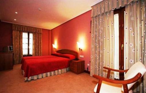 фото отеля Gran Hotel Rural Cela Belmonte de Miranda