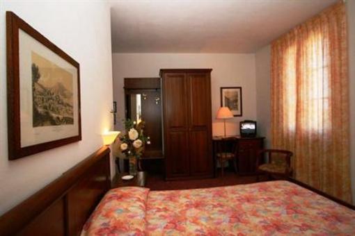 фото отеля Albergo Villa Nencini