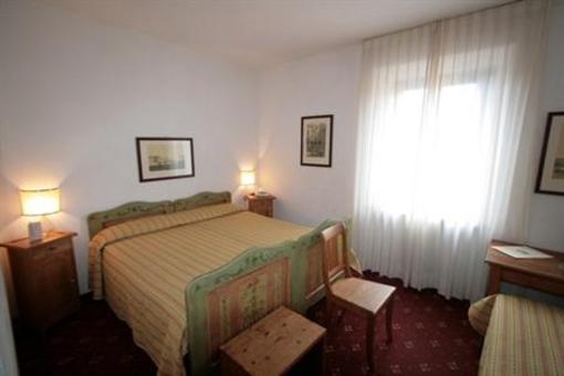 фото отеля Albergo Villa Nencini