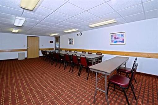 фото отеля Americas Best Value Inn & Suites Flint Airport