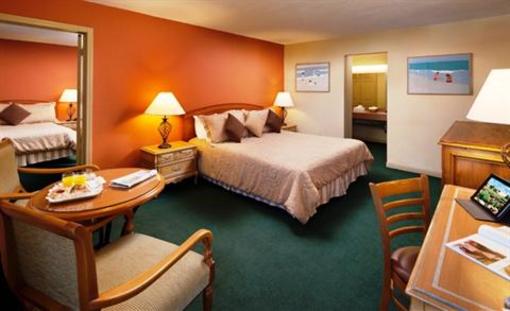 фото отеля Sandpiper Lodge Santa Barbara