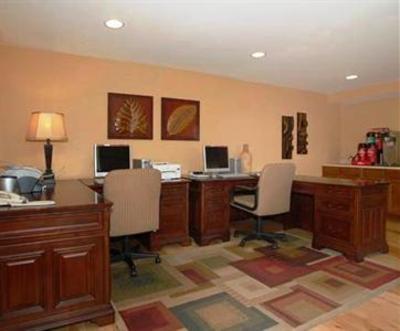 фото отеля Comfort Suites Airport Tulsa