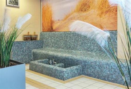фото отеля Badhotel Domburg