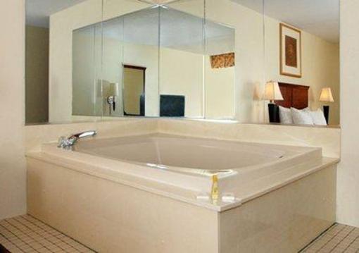 фото отеля Comfort Inn Lima (Ohio)